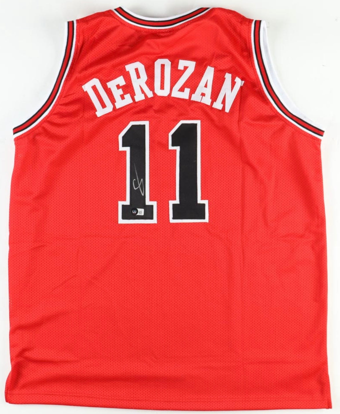 Demar DeRozan - Autograph Jersey (JSA) - Framed